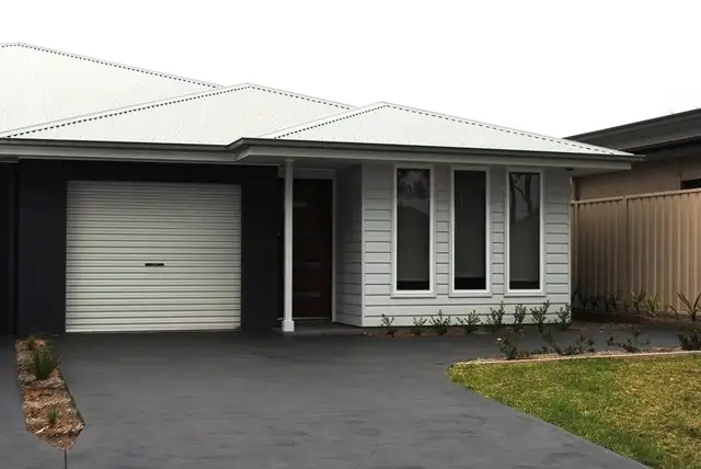 7b The Garden Walk, Worrigee NSW 2540