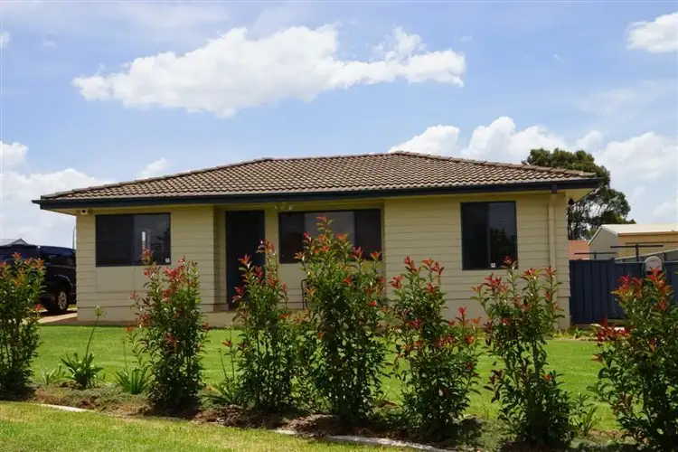 11 Pinnaroo Place, Dubbo NSW 2830