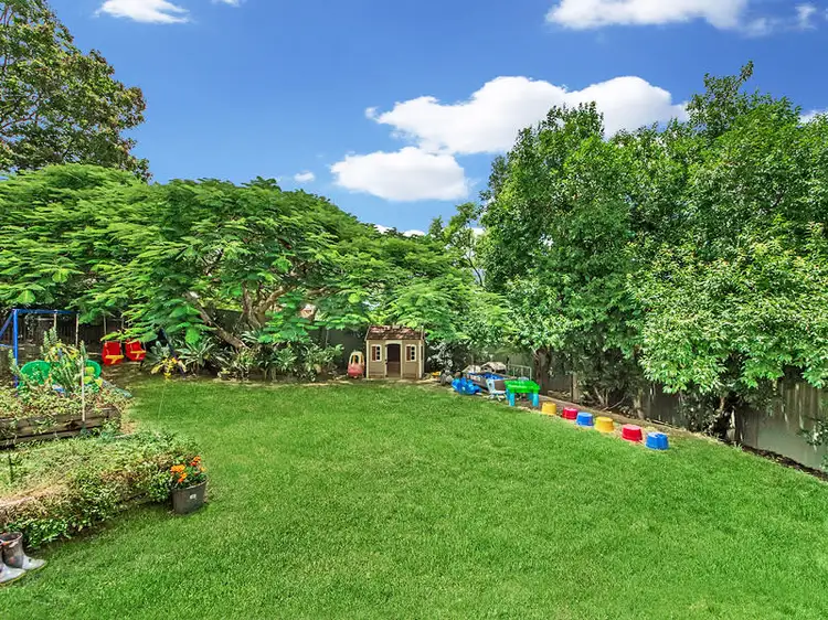 Fourth view of Homely house listing, 1 Texas Court, Oxenford QLD 4210