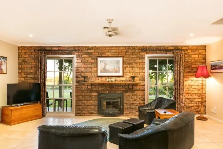 Seventh view of Homely house listing, 221 Woorlong Avenue, Red Cliffs VIC 3496