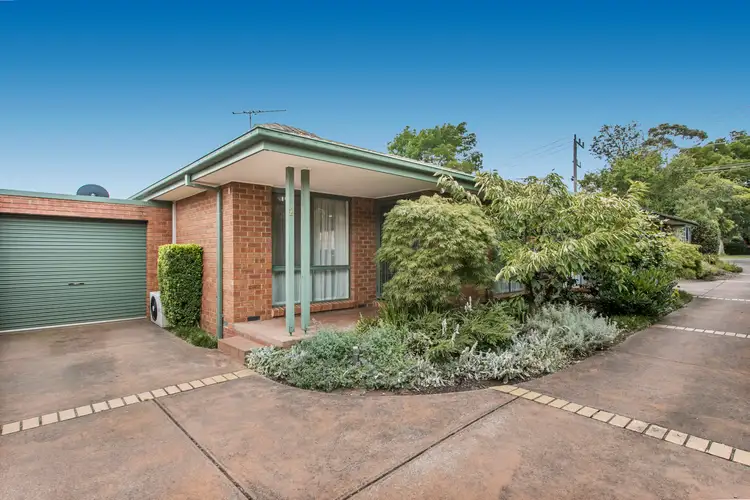 17 Karingal Street