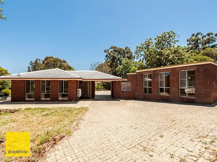 6 Bridgwood Road, Lesmurdie WA 6076