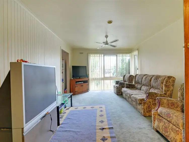 Fifth view of Homely house listing, 7 Milton Court, Traralgon VIC 3844