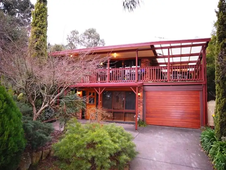 4 Johns Crescent, Mount Evelyn VIC 3796