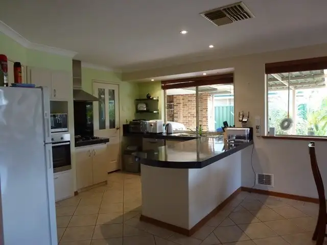 Fifth view of Homely house listing, 15 Avonlea Place, Bullsbrook WA 6084