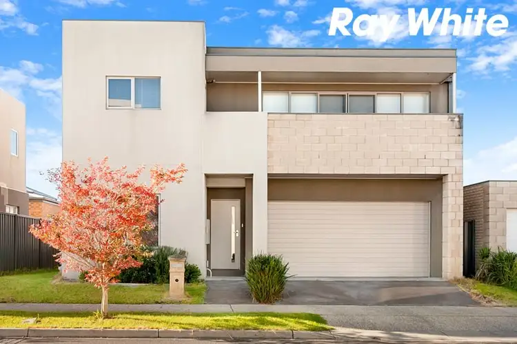 36 Edgeware Close, Pakenham VIC 3810