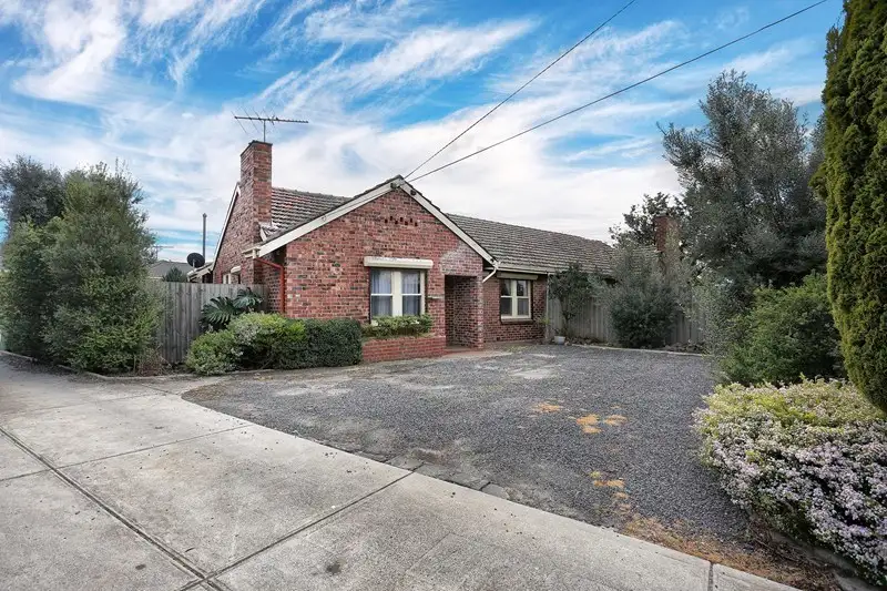 Main view of Homely unit listing, 1/11 Dobson Crescent, Braybrook VIC 3019