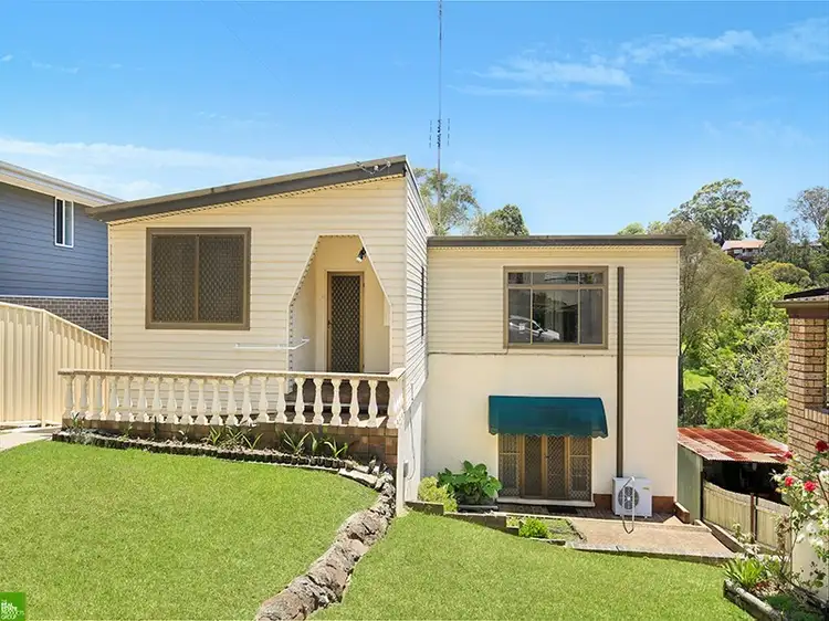 64 Robertson Street, Coniston NSW 2500