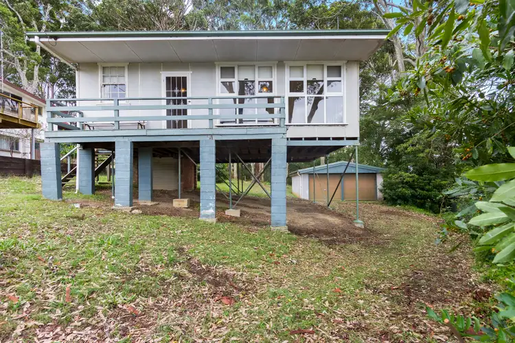 3 Sunrise Road, Mossy Point NSW 2537