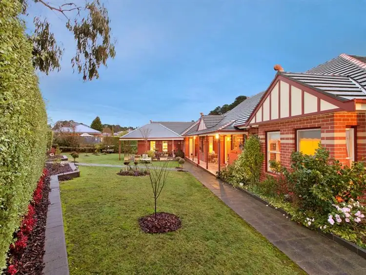 38 Edwardes Street, Black Hill VIC 3350