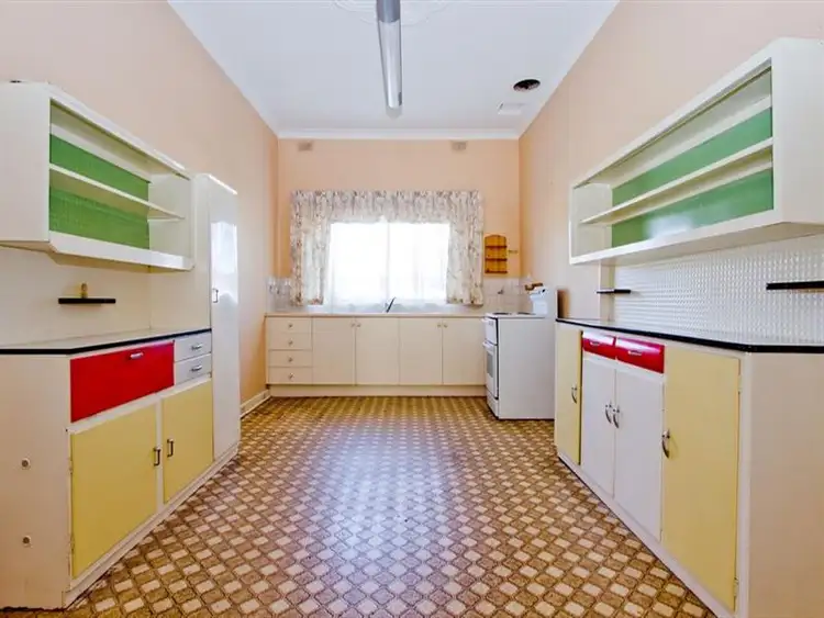 Second view of Homely house listing, 4 Kingborn Avenue, Seaton SA 5023