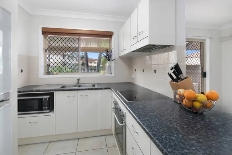 Third view of Homely townhouse listing, 32/175 Thorneside Road, Thorneside QLD 4158