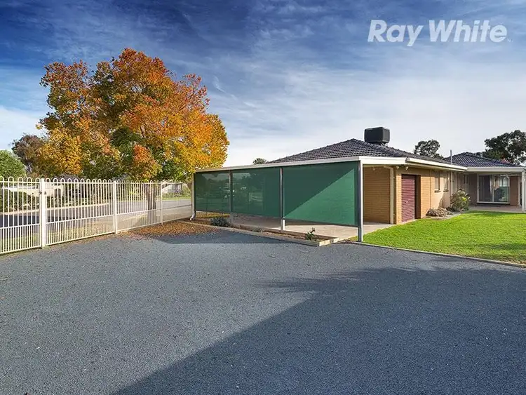 Fifth view of Homely house listing, 136 Howard Court, Howlong NSW 2643