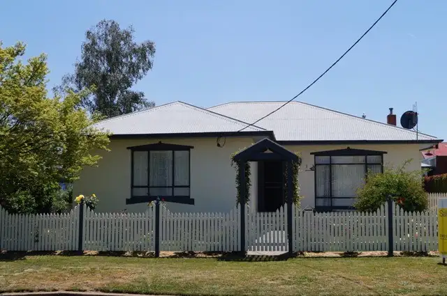 1 Tynan Street, Orange NSW 2800