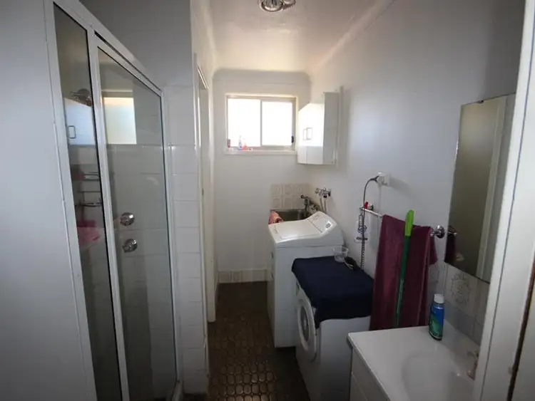 Sixth view of Homely house listing, 2/38 Links Avenue, Tamworth NSW 2340