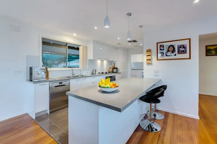 Second view of Homely house listing, 5 Thredbo Court, Epping VIC 3076