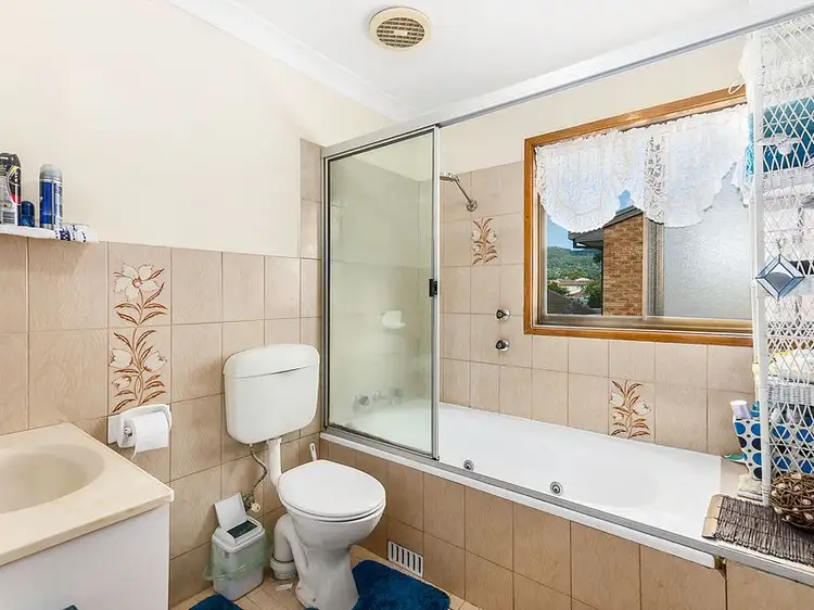Fifth view of Homely townhouse listing, 2/12 Kiandra Road, Woonona NSW 2517