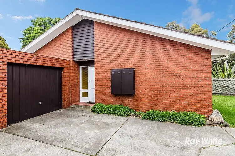 2/2a Tucker Street, Cranbourne VIC 3977