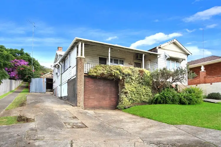 33 Rawlinson Avenue, Wollongong NSW 2500
