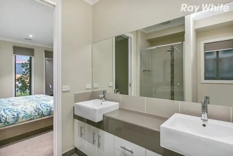 Third view of Homely house listing, 3 Ramsay Close, Pakenham VIC 3810