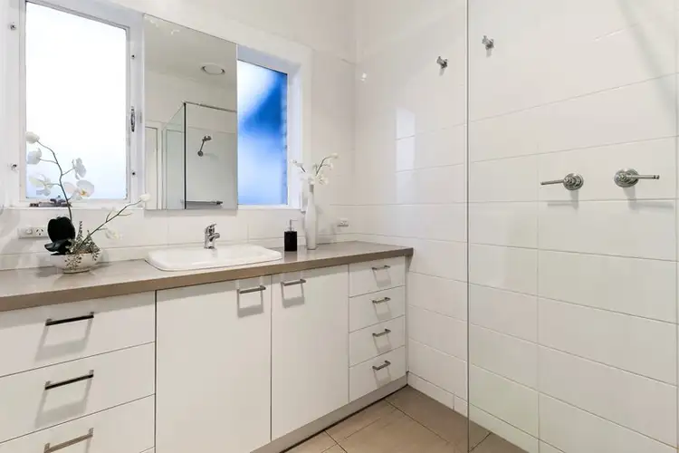 Seventh view of Homely house listing, 1 Rhonda Court, Moorabbin VIC 3189