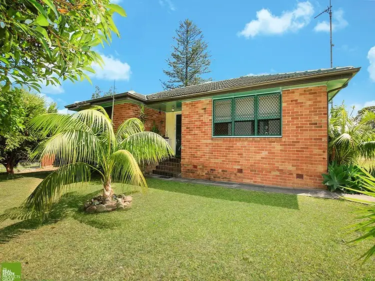 Second view of Homely house listing, 18 Devon Street, Berkeley NSW 2506
