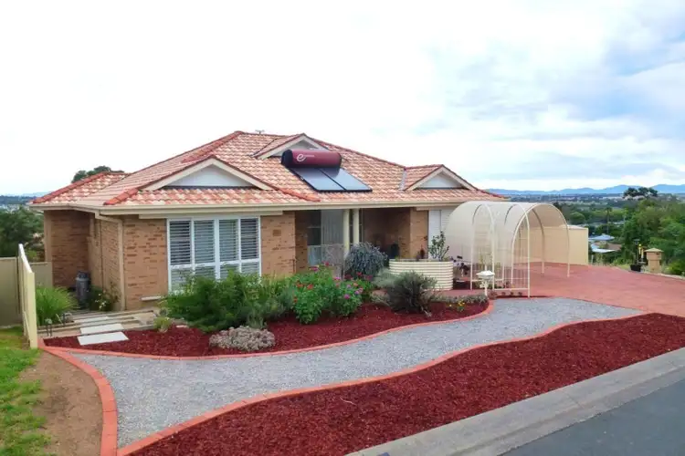 18 Ventnor Drive, Tamworth NSW 2340