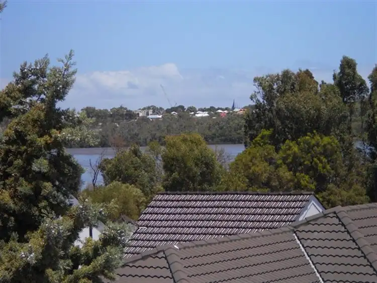 10 Glenorchy Brace, Wanneroo WA 6065