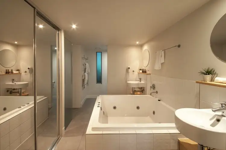Fifth view of Homely unit listing, 412/9A Hermitage Drive, Airlie Beach QLD 4802