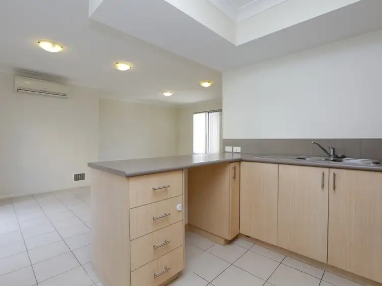 Fourth view of Homely house listing, 6/6 Hogarth Street, Cannington WA 6107