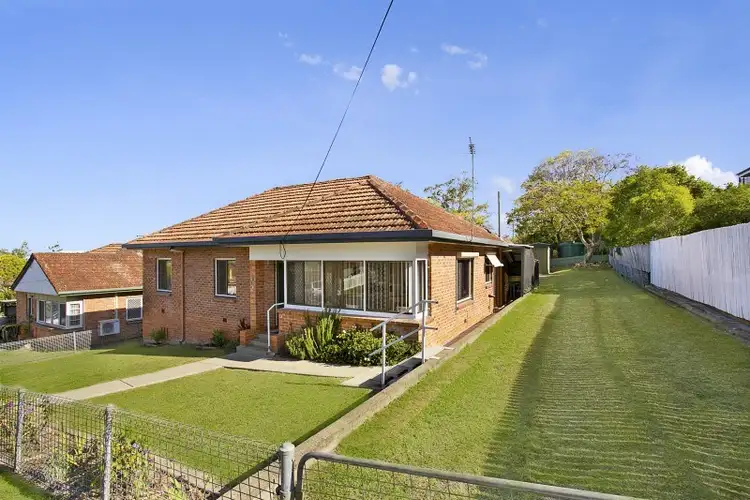 12 Mantle Street, Oxley QLD 4075