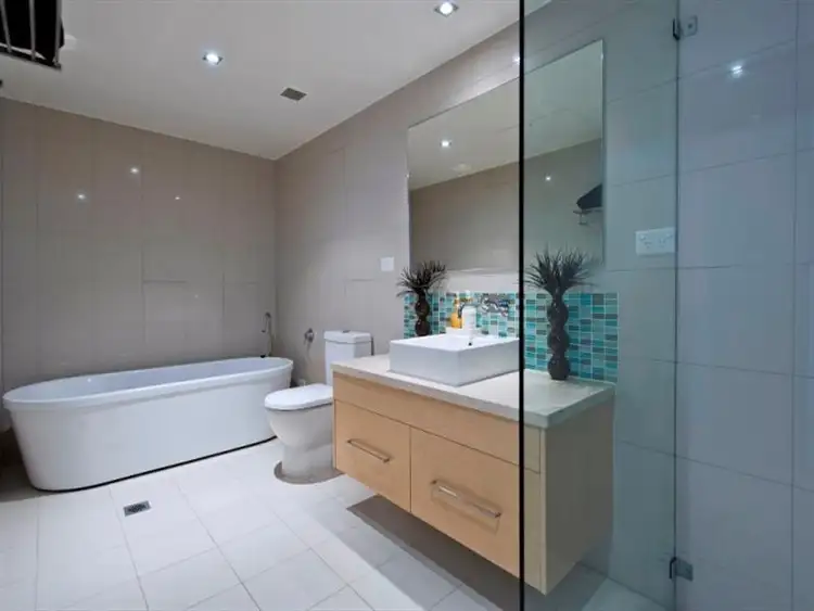 Fourth view of Homely unit listing, 342/3 Pendraat Parade, Hope Island QLD 4212
