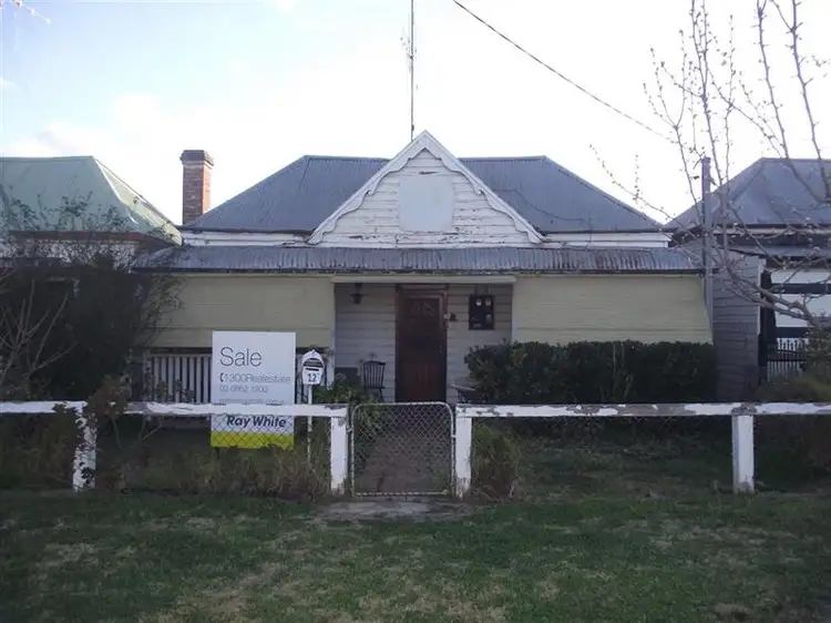 12 Talbot Street, Parkes NSW 2870