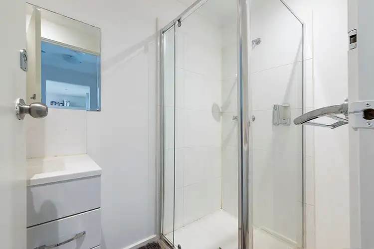 Sixth view of Homely house listing, 5 Merryn Close, Bundoora VIC 3083