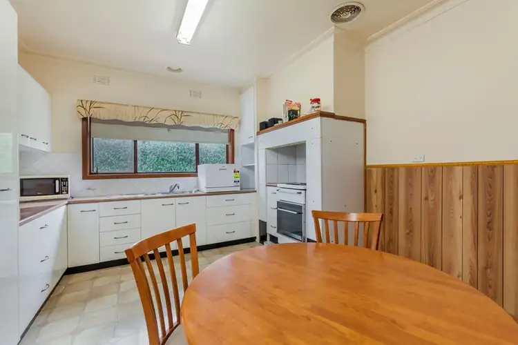 Fourth view of Homely house listing, 28 Kalimna Street, Hamlyn Heights VIC 3215