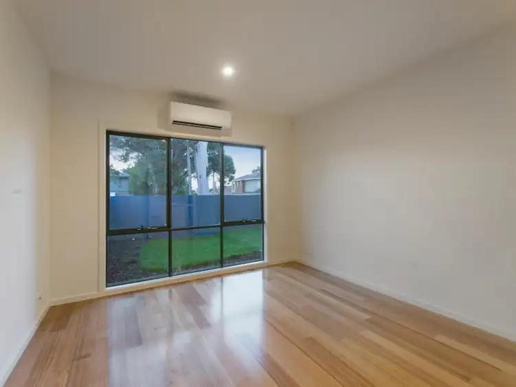 Fourth view of Homely townhouse listing, 1/31 Yuille Street, Frankston VIC 3199