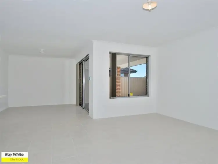 Sixth view of Homely house listing, 2/11 Hodnet Bend, The Vines WA 6069