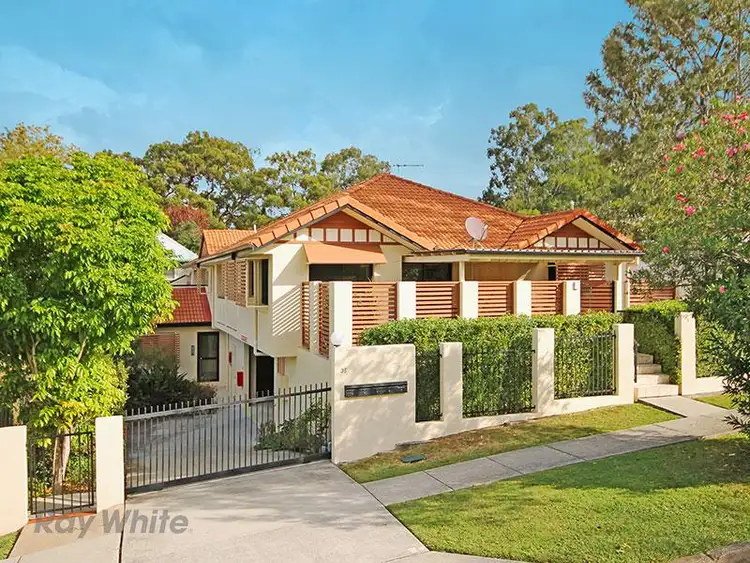 2/35 Depper Street, St Lucia QLD 4067