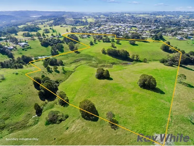 12 Dixon Avenue, Maleny QLD 4552