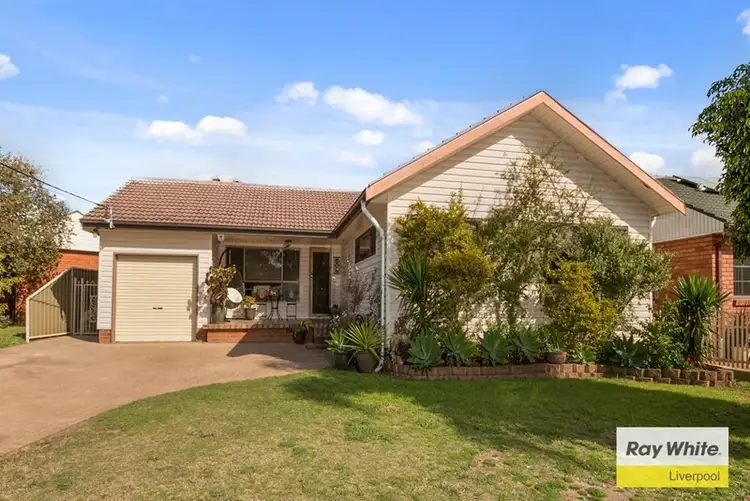 16 Medley Avenue, Liverpool NSW 2170