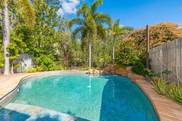 2 Manuka Court, Bushland Beach QLD 4818