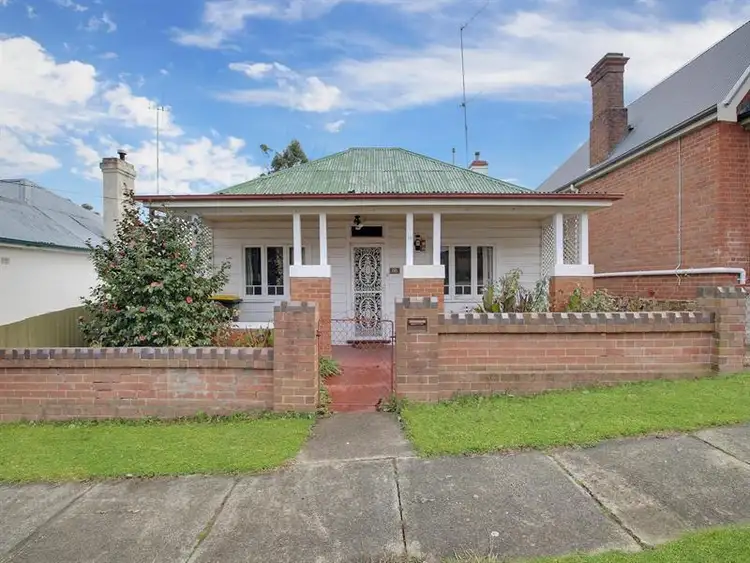 18 Victoria Parade, Goulburn NSW 2580