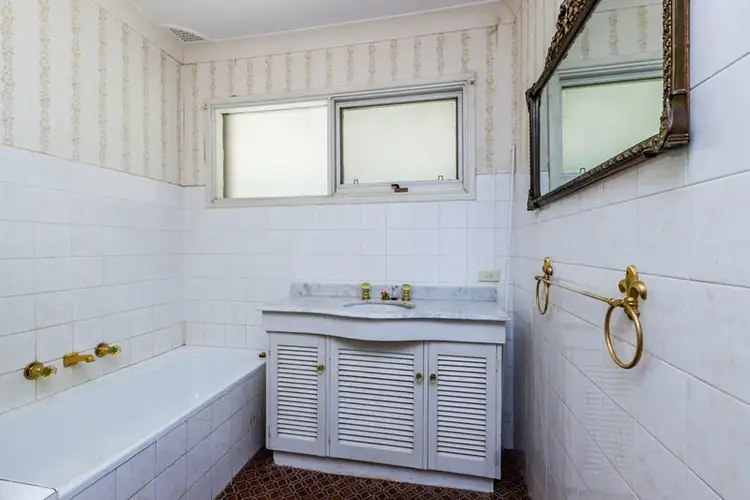 Sixth view of Homely house listing, 8 Wrench Place, Kenthurst NSW 2156