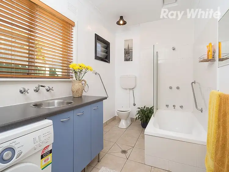 Sixth view of Homely unit listing, 4/610 Stanley Street, Albury NSW 2640