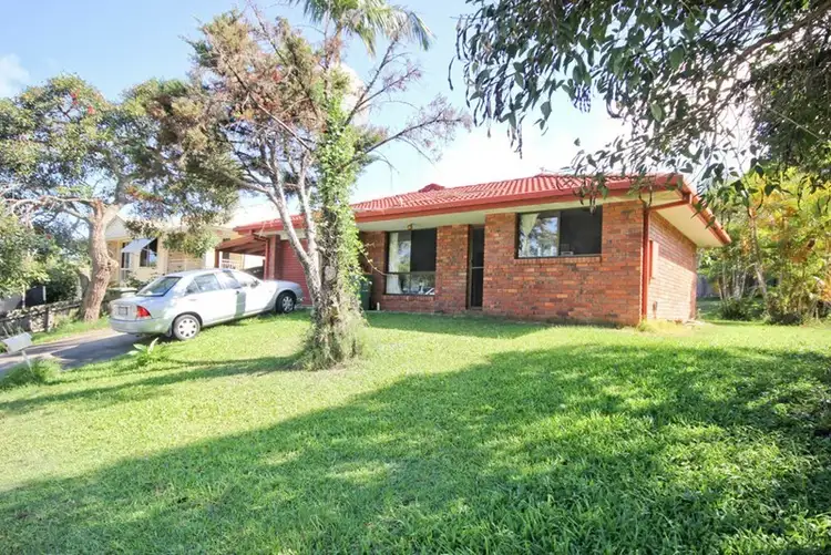 86 Edmund Rice Drive, Southport QLD 4215
