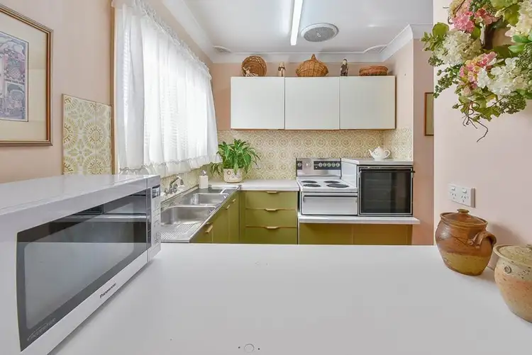 Second view of Homely villa listing, 7/2 Whipbird Avenue, Ingleburn NSW 2565