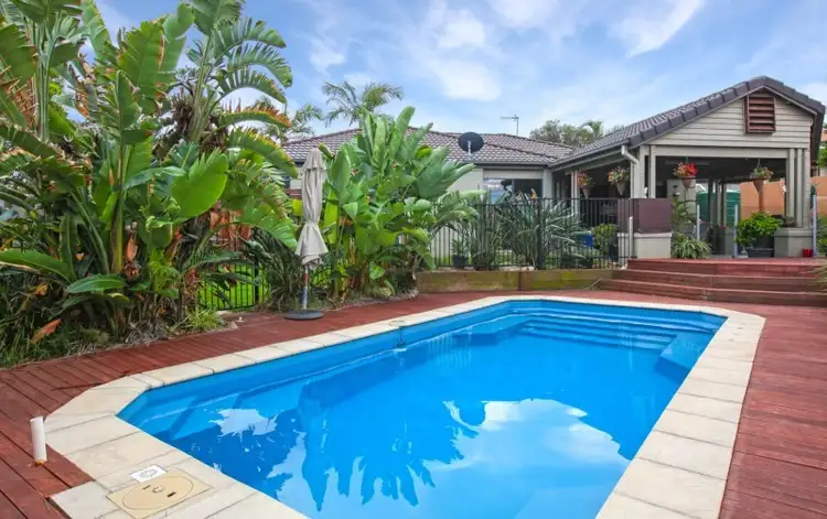 13 Nottinghill Gate Drive, Arundel QLD 4214