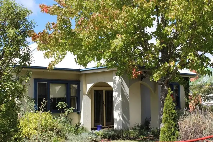 18 Haig Street, Hamilton VIC 3300