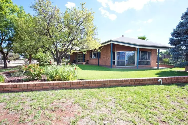 97 Murray Valley Highway, Lake Boga VIC 3584