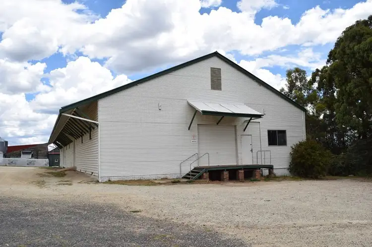 182 Falconer Street, Guyra NSW 2365